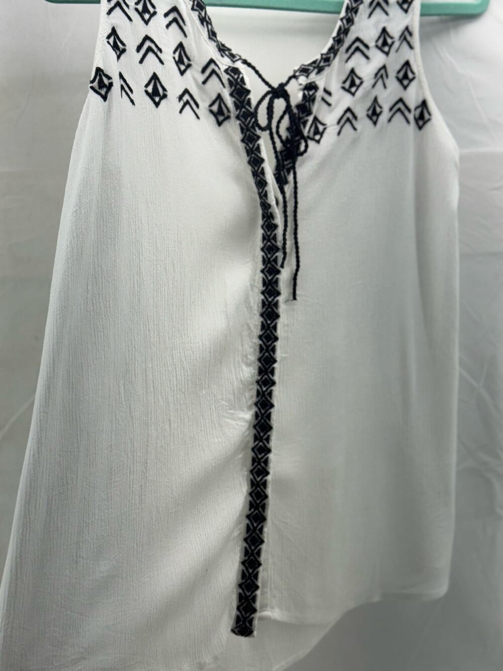 Sanctuary, S women’s black & white tank top